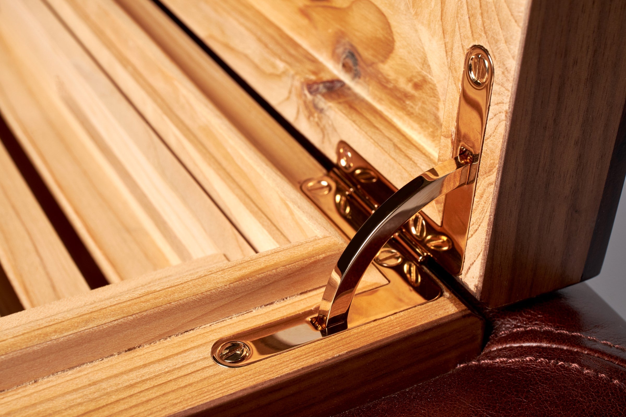 Bernardini Humidor Deco - Brown leather and Walnut - N° 01/30