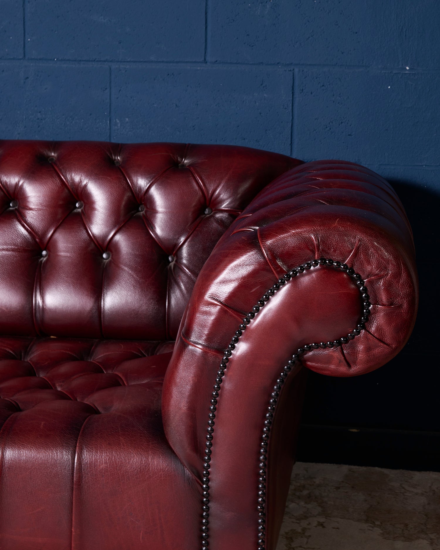 Vintage Chesterfield sofa Daybed model