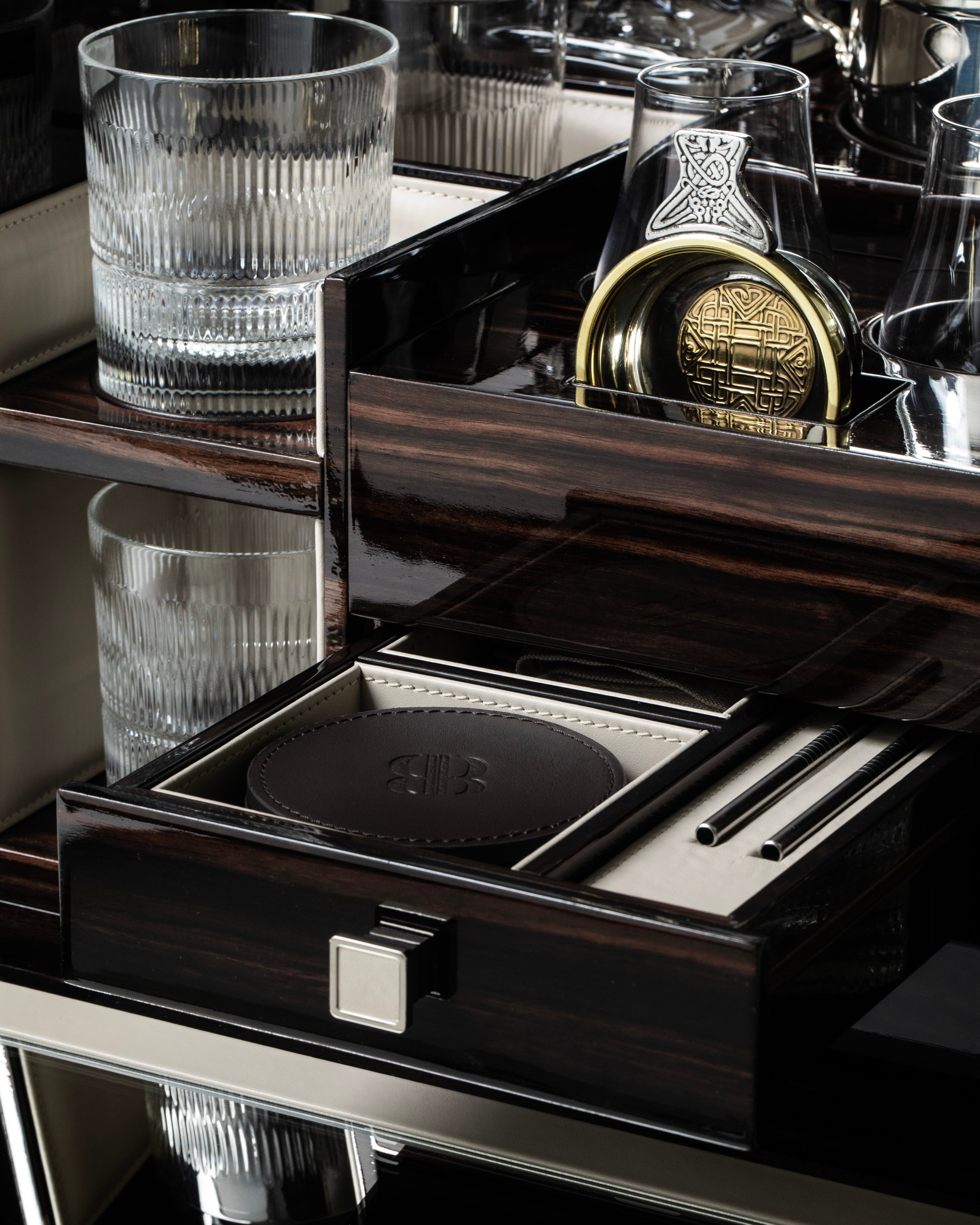Bernardini Milano Bar trunk - ice leather and lacquered ebony wood