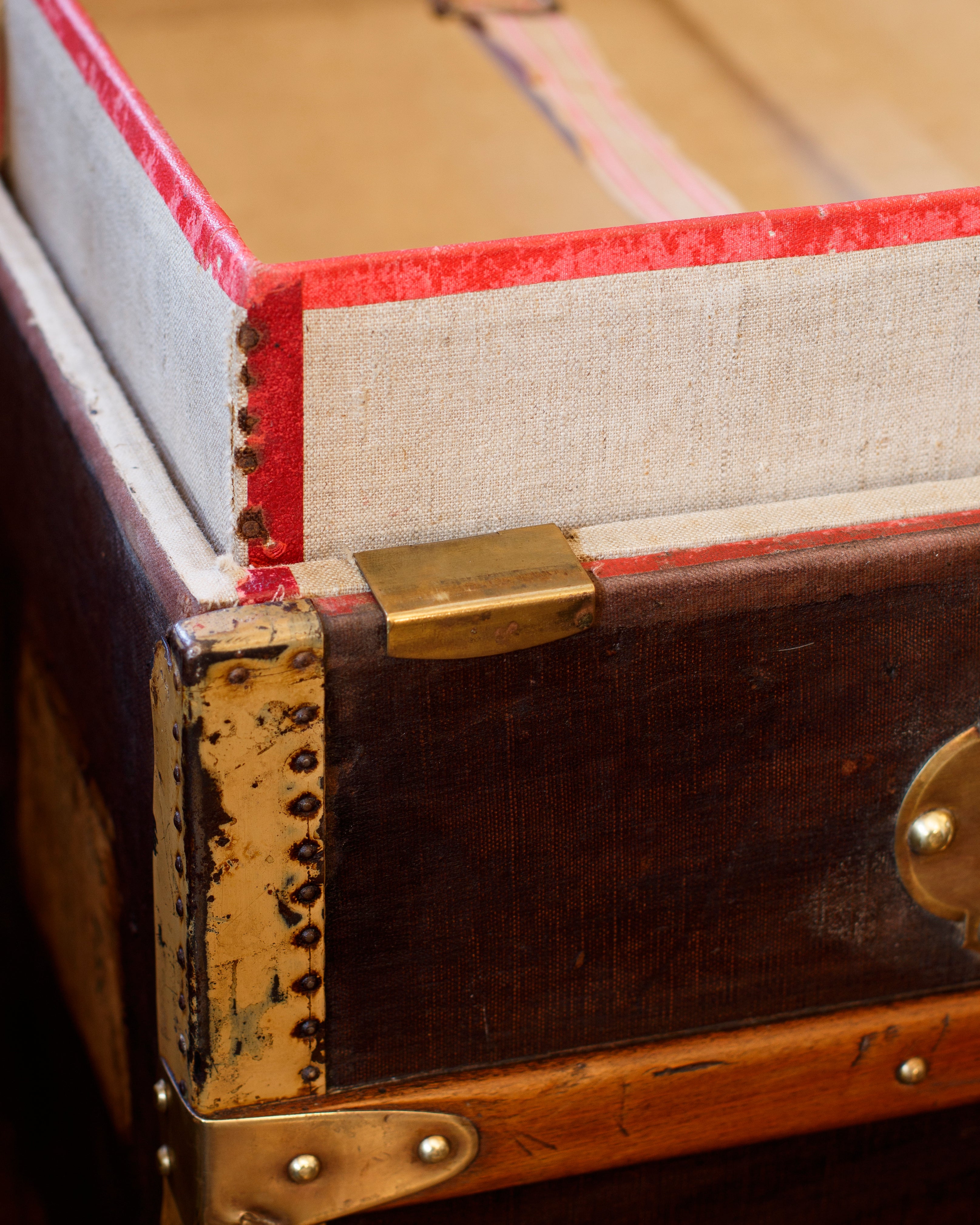 Edison Oversize Steamer Trunk