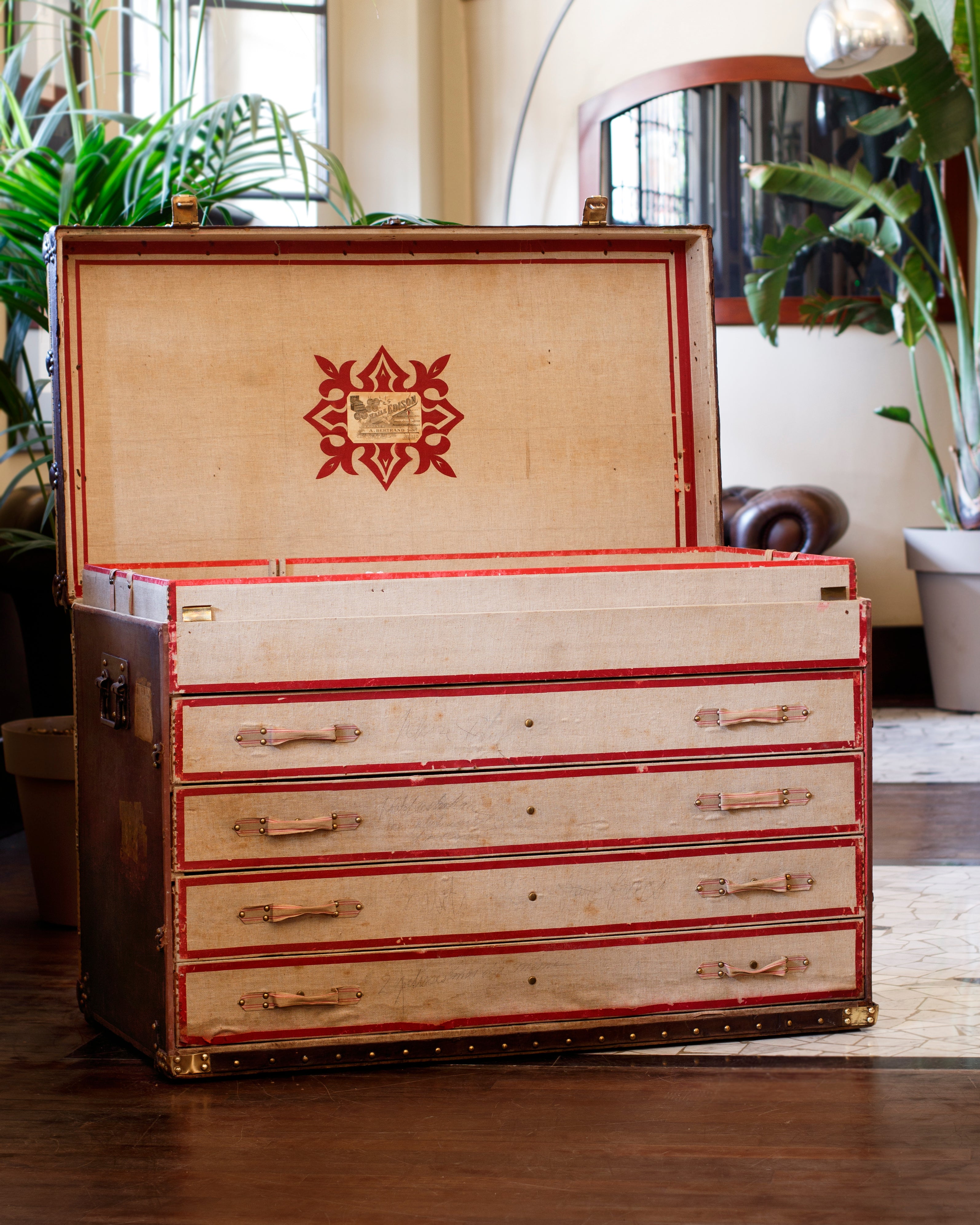 Edison Oversize Steamer Trunk