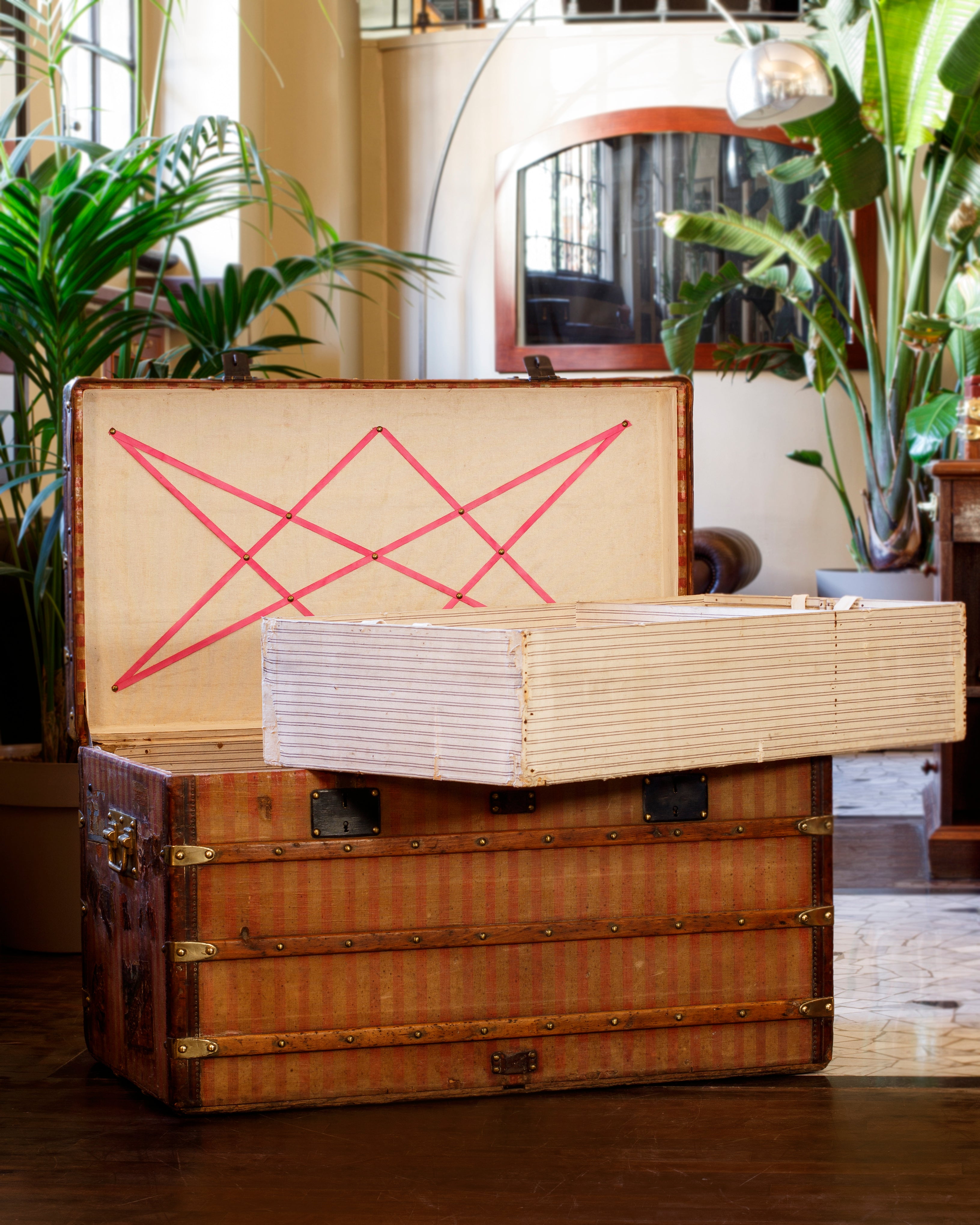 Louis Vuitton - Rabec Rayee Trunk