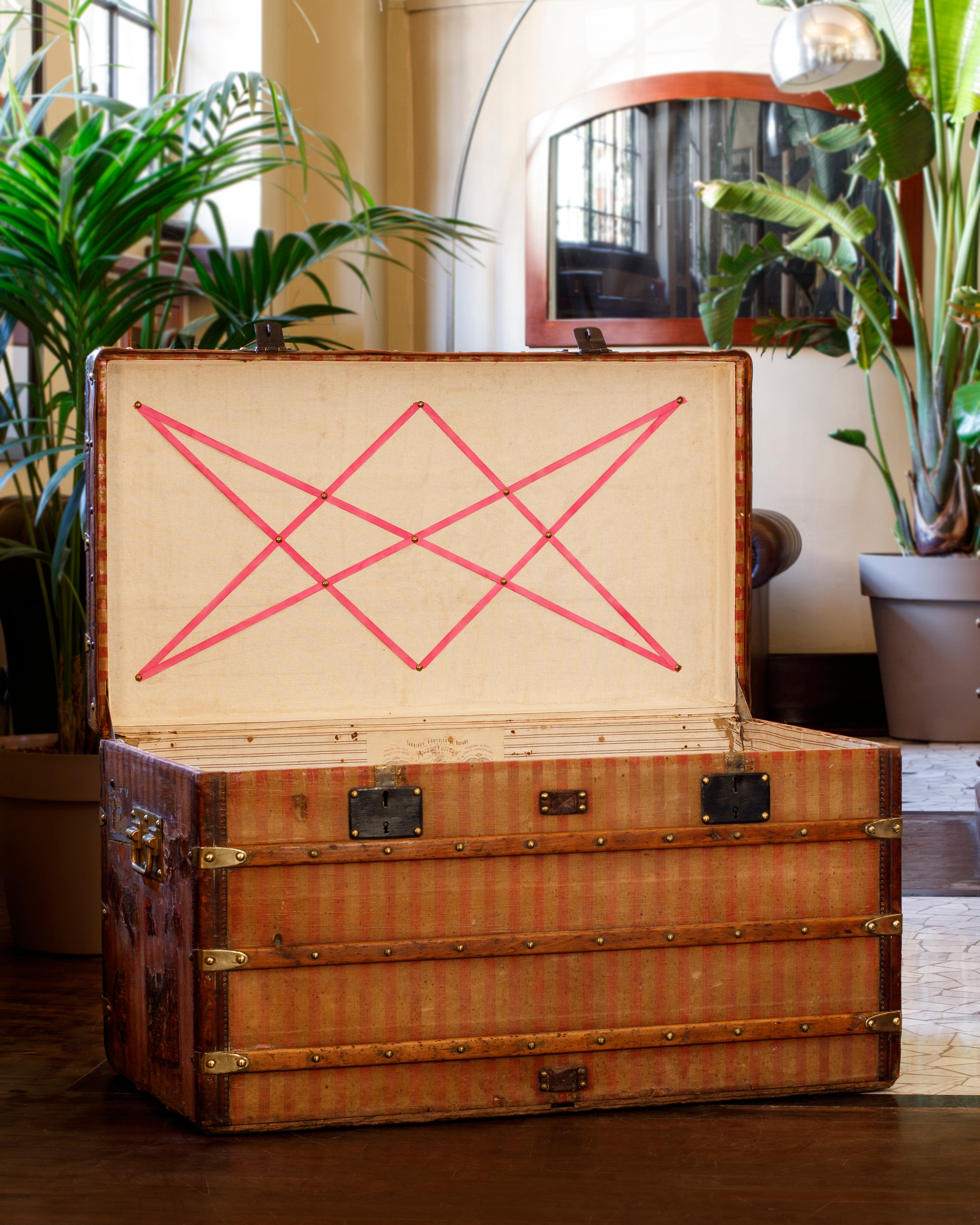 Louis Vuitton - Rabec Rayee Trunk