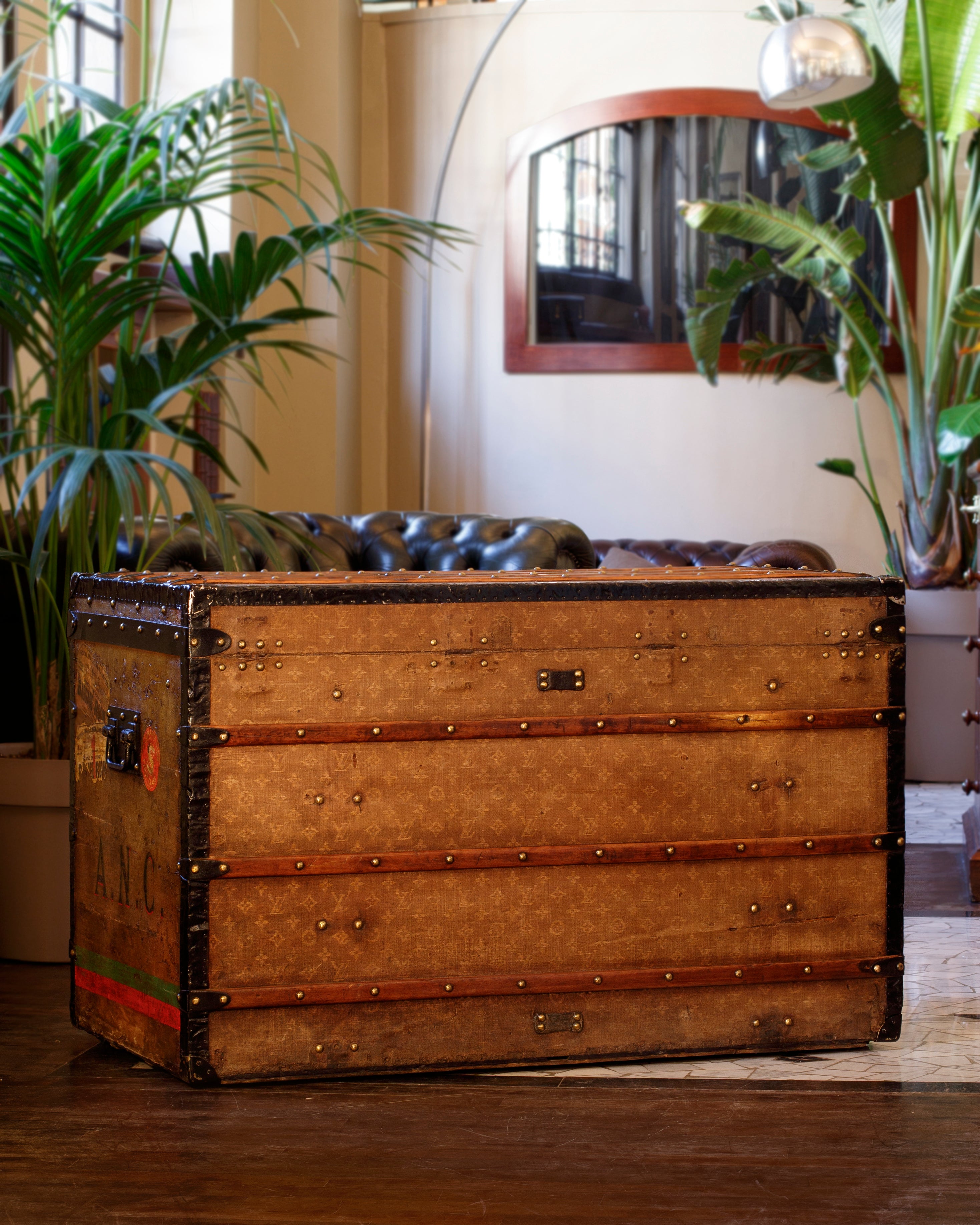 Louis Vuitton Tissée Oversize Trunk