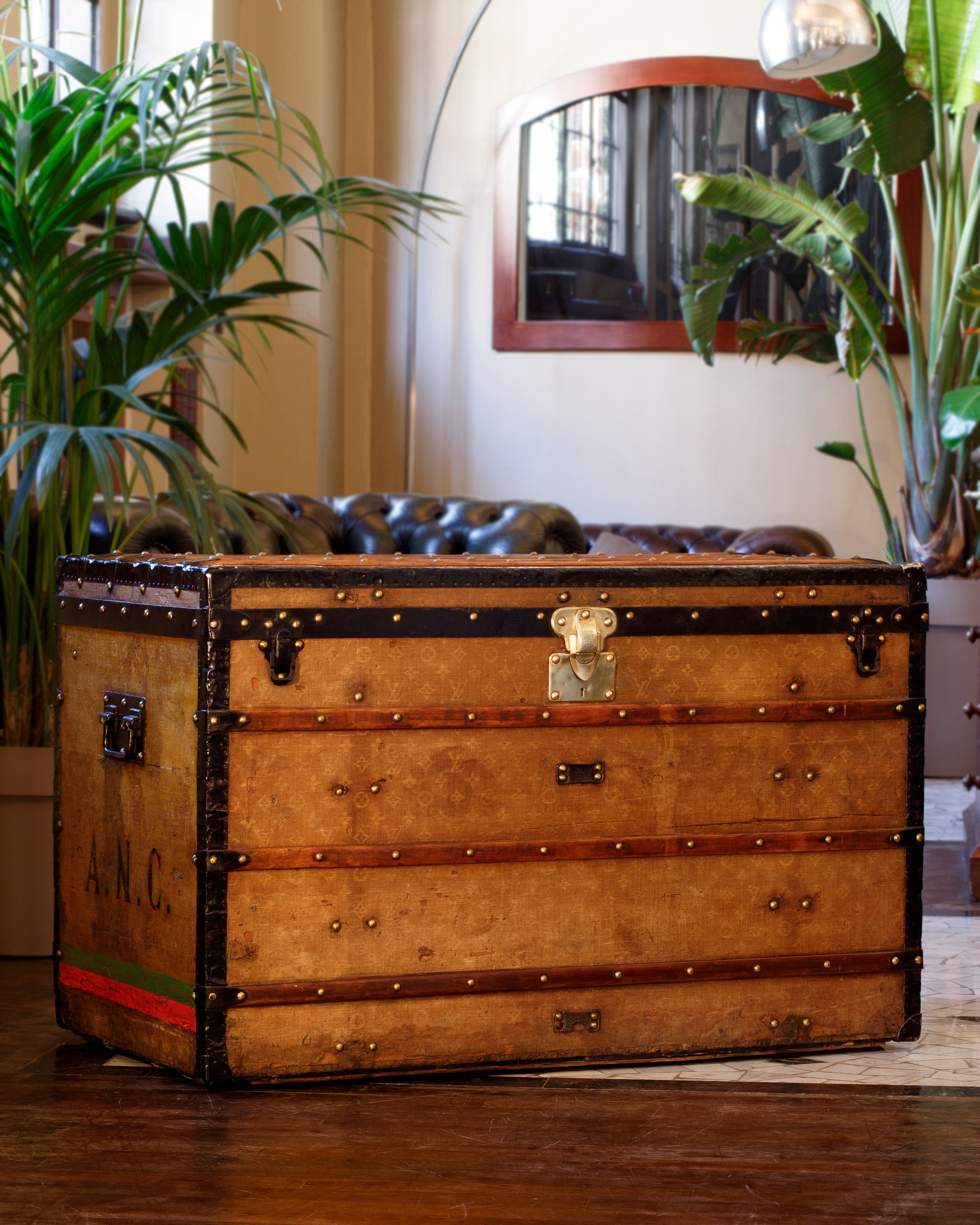 Louis Vuitton Tissée Oversize Trunk