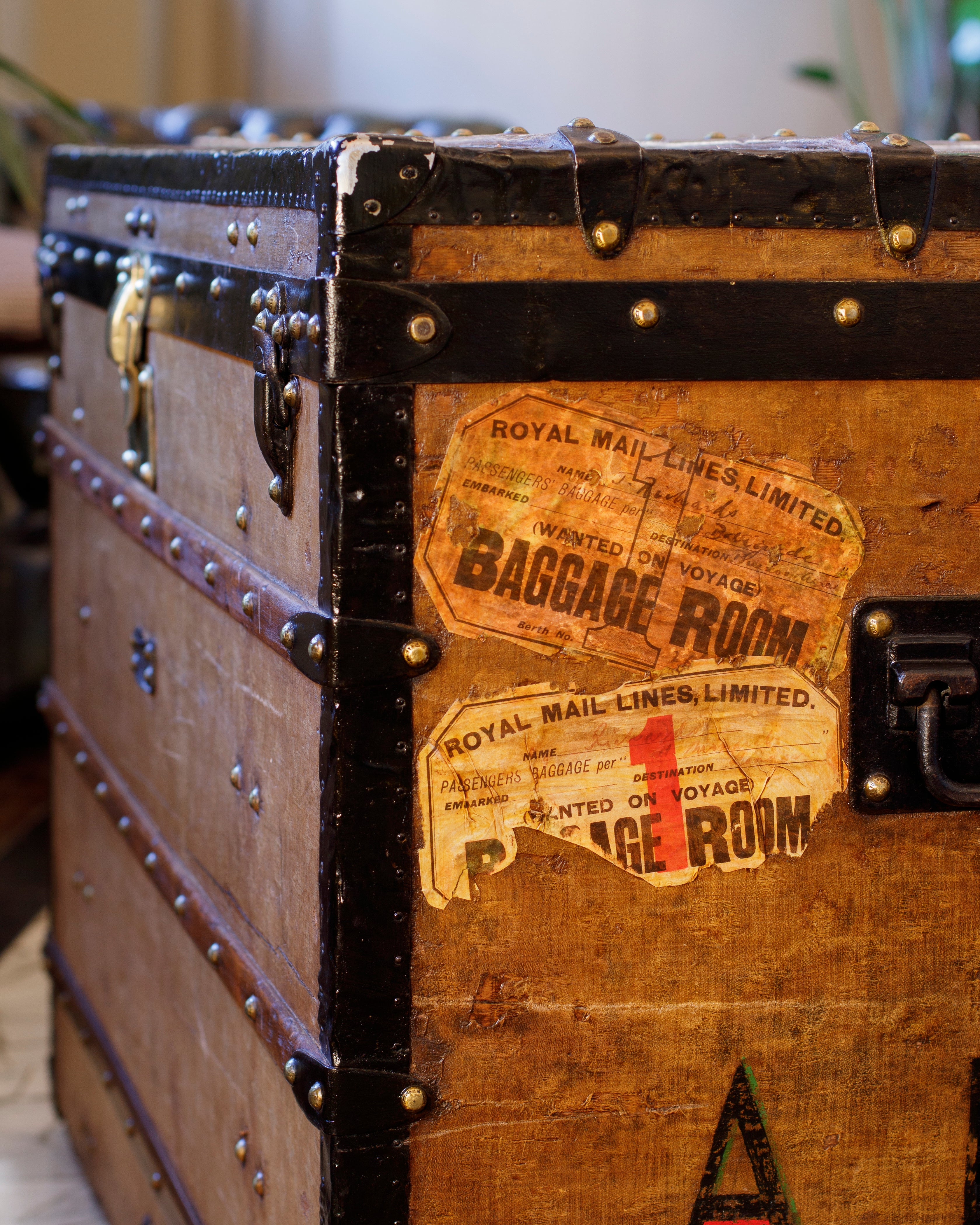 Louis Vuitton Tissée Oversize Trunk