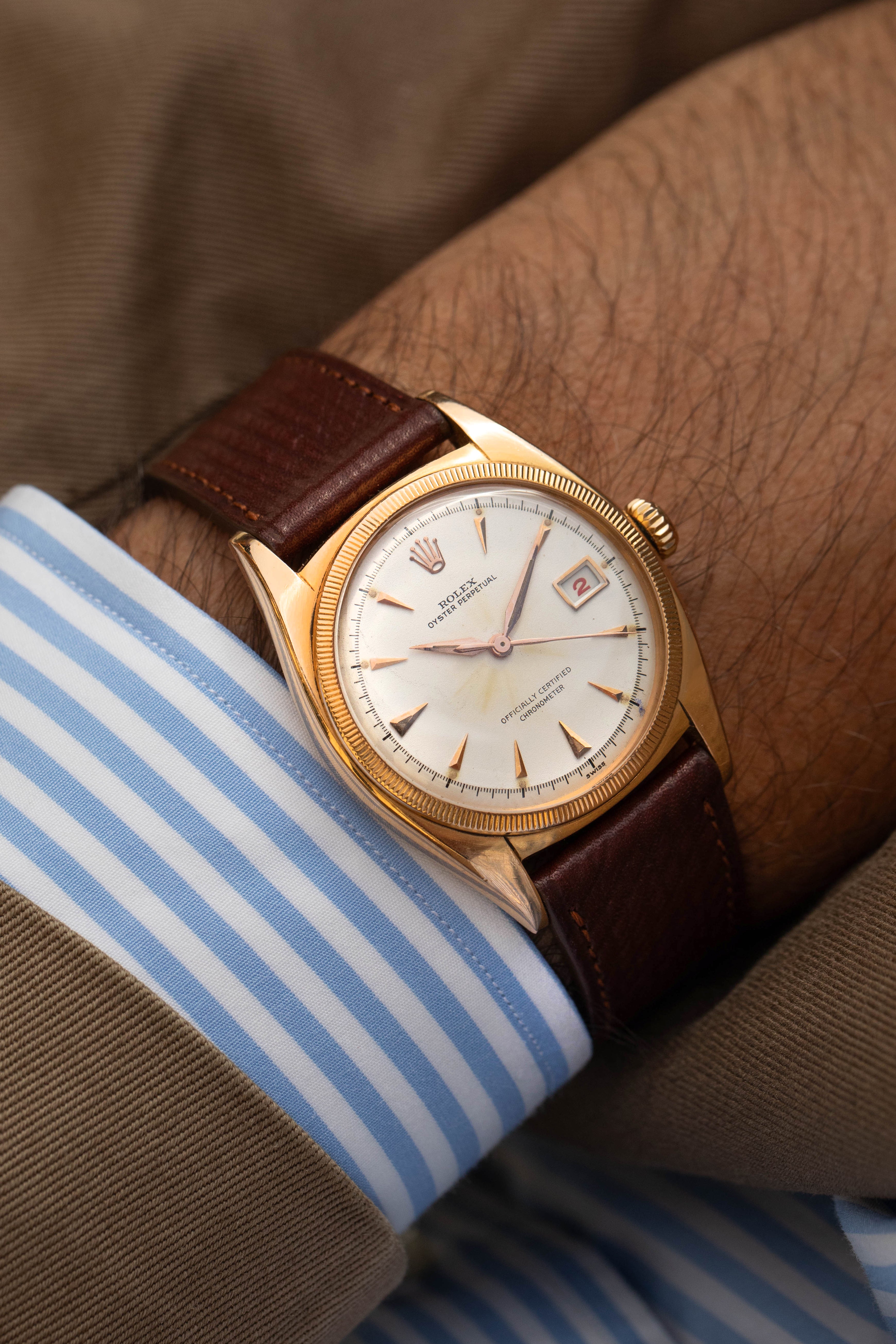 Rolex Ref. 6075 Datejust Ovettone pink gold with white dial on the wrist