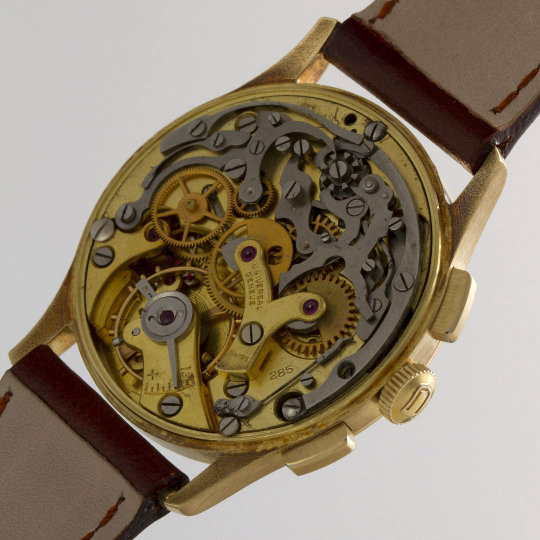 Universal Genève Ref. 12494 Compax - yellow gold with white dial - movement