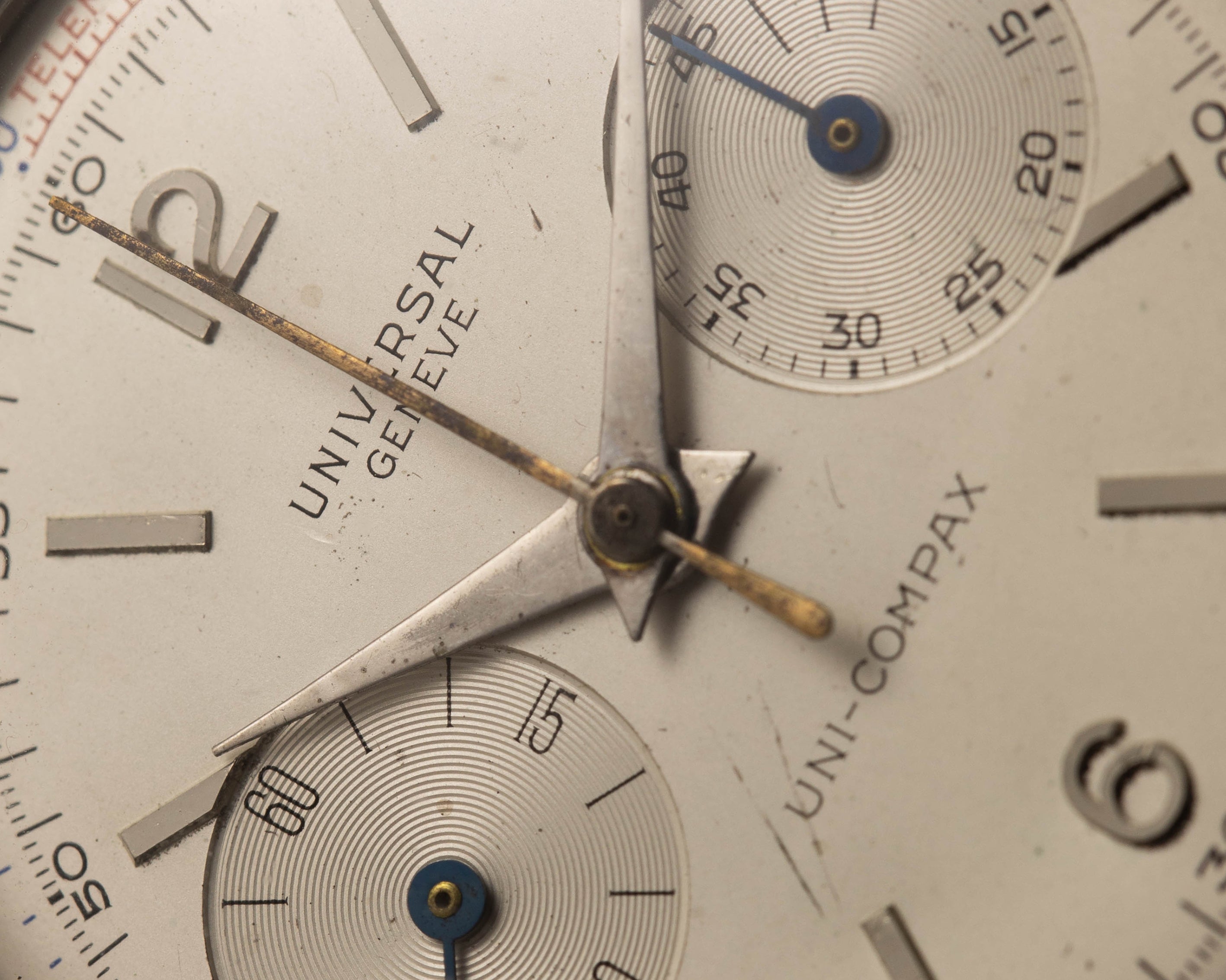 Universal Genève Uni-Compax dial
