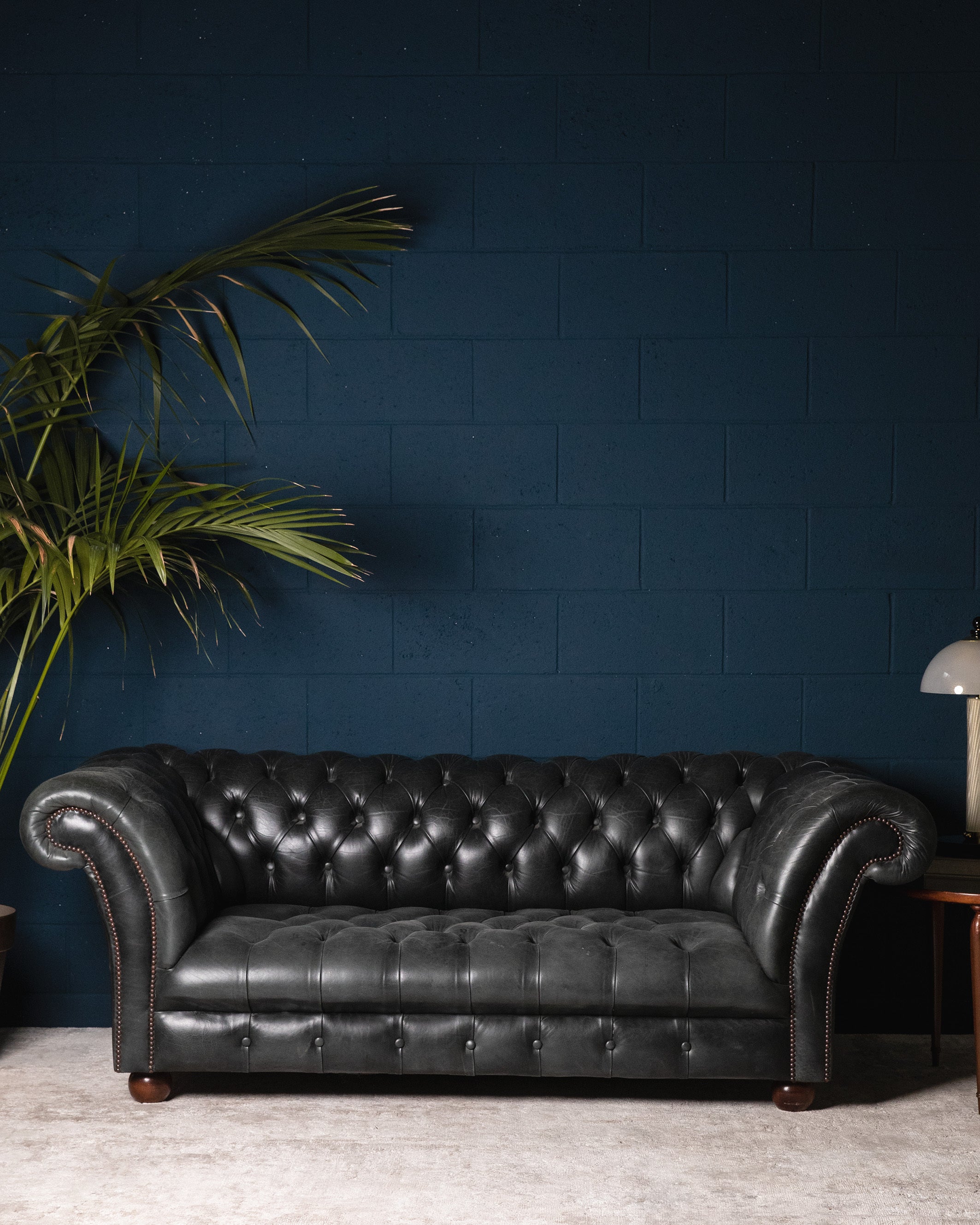 Vintage Sofa Chesterfield