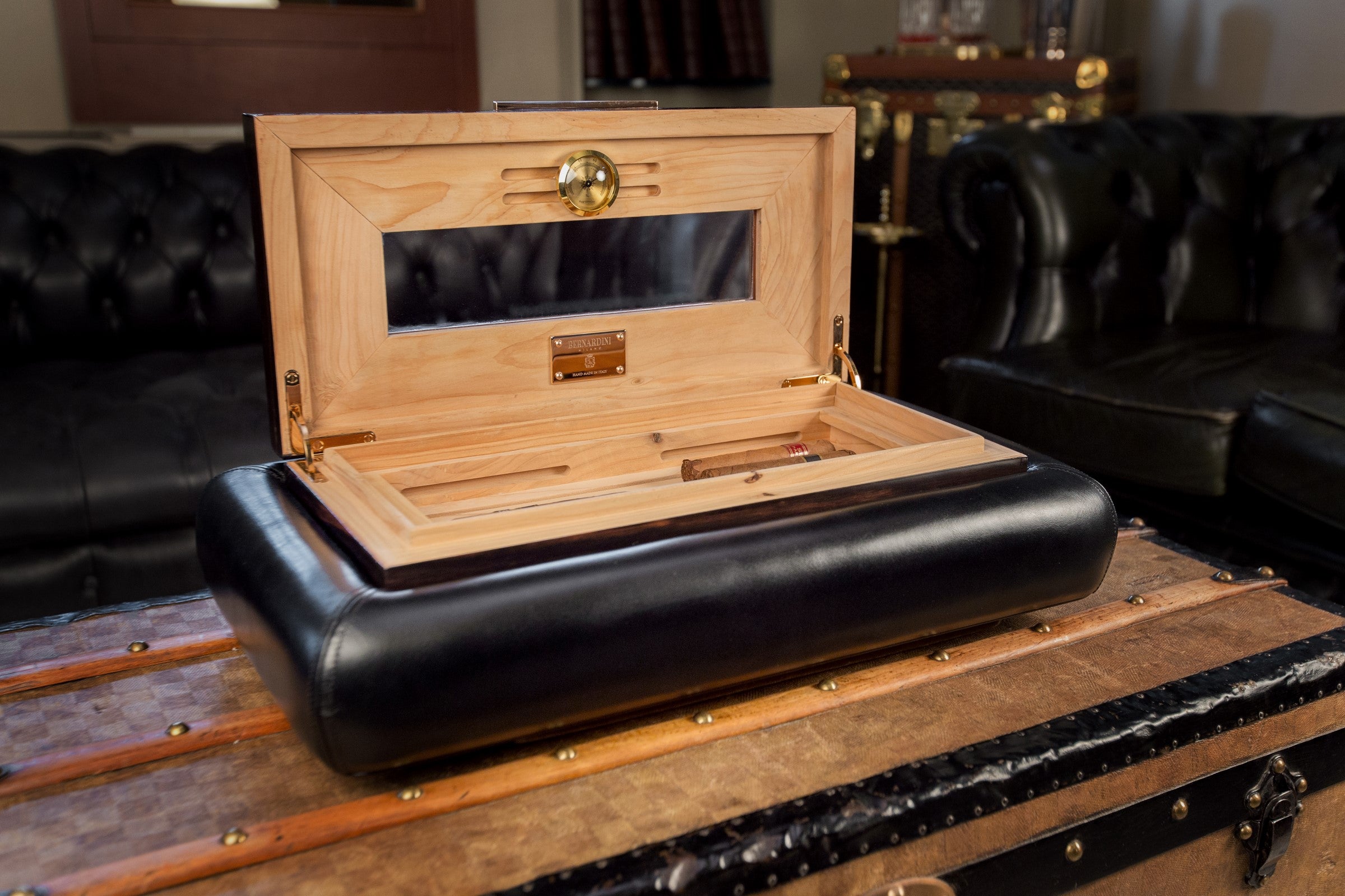 Bernardini Humidor Deco - Black leather and Ebony - N° 05/30