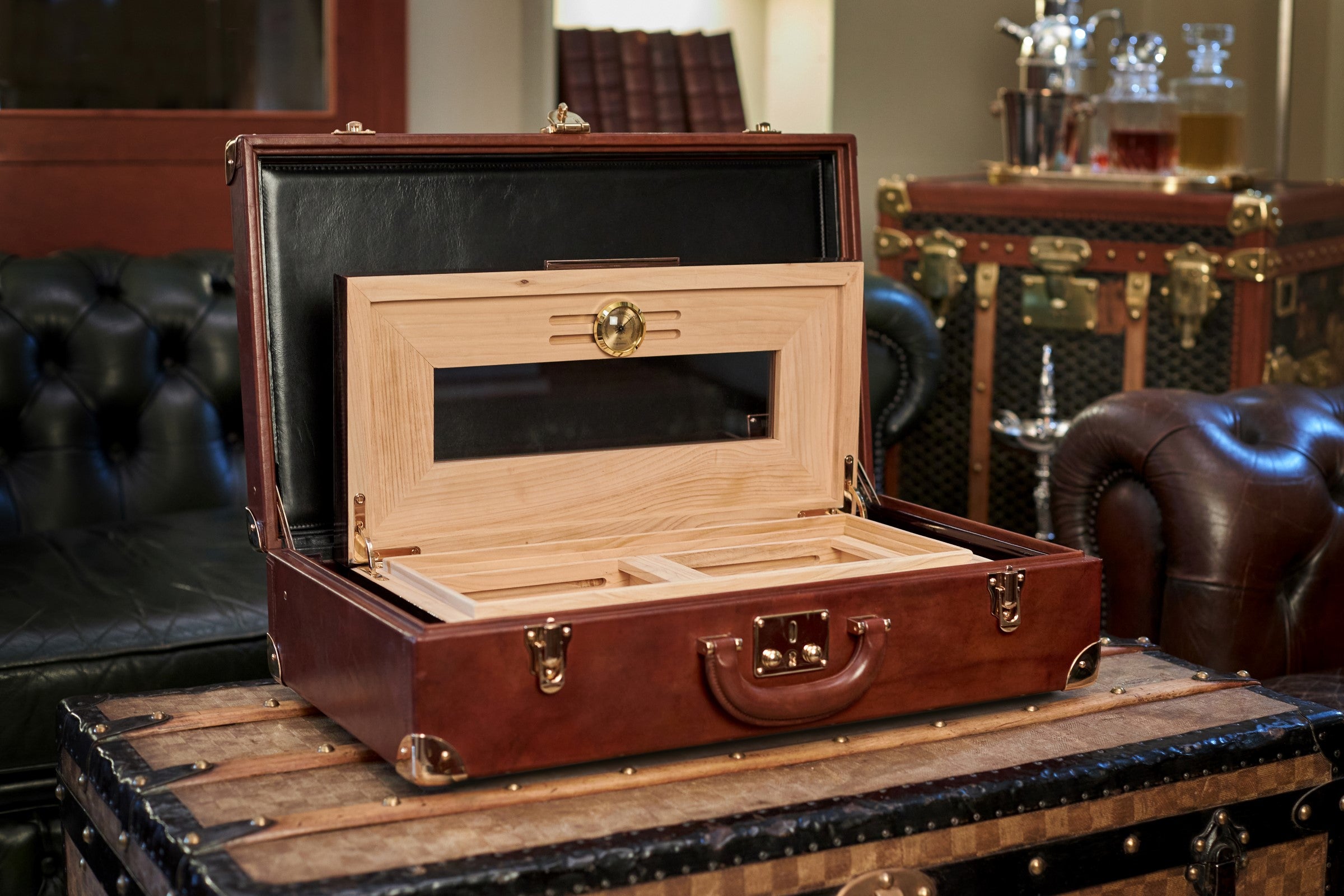 Bernardini Humidor Briefcase - Black leather and Ebony - N° 03/30