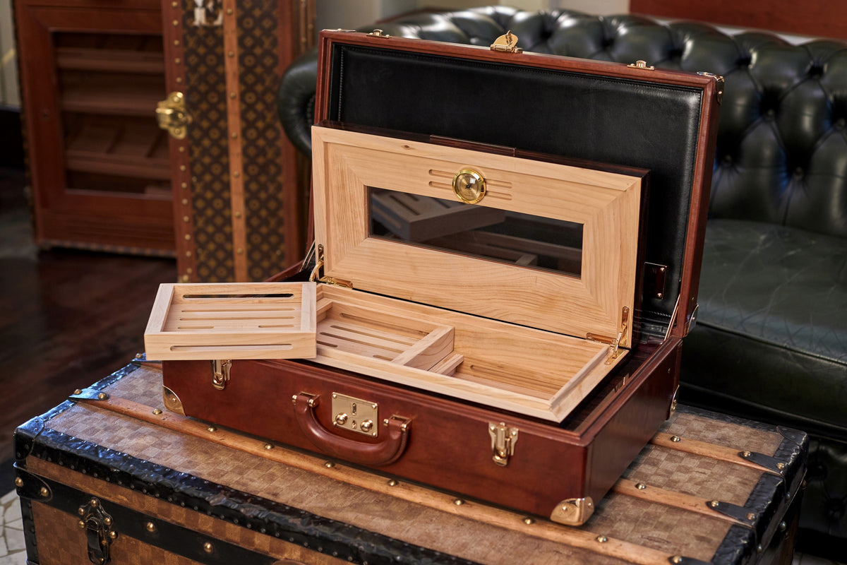 Bernardini Humidor Briefcase - Black leather and Ebony - N° 03/30
