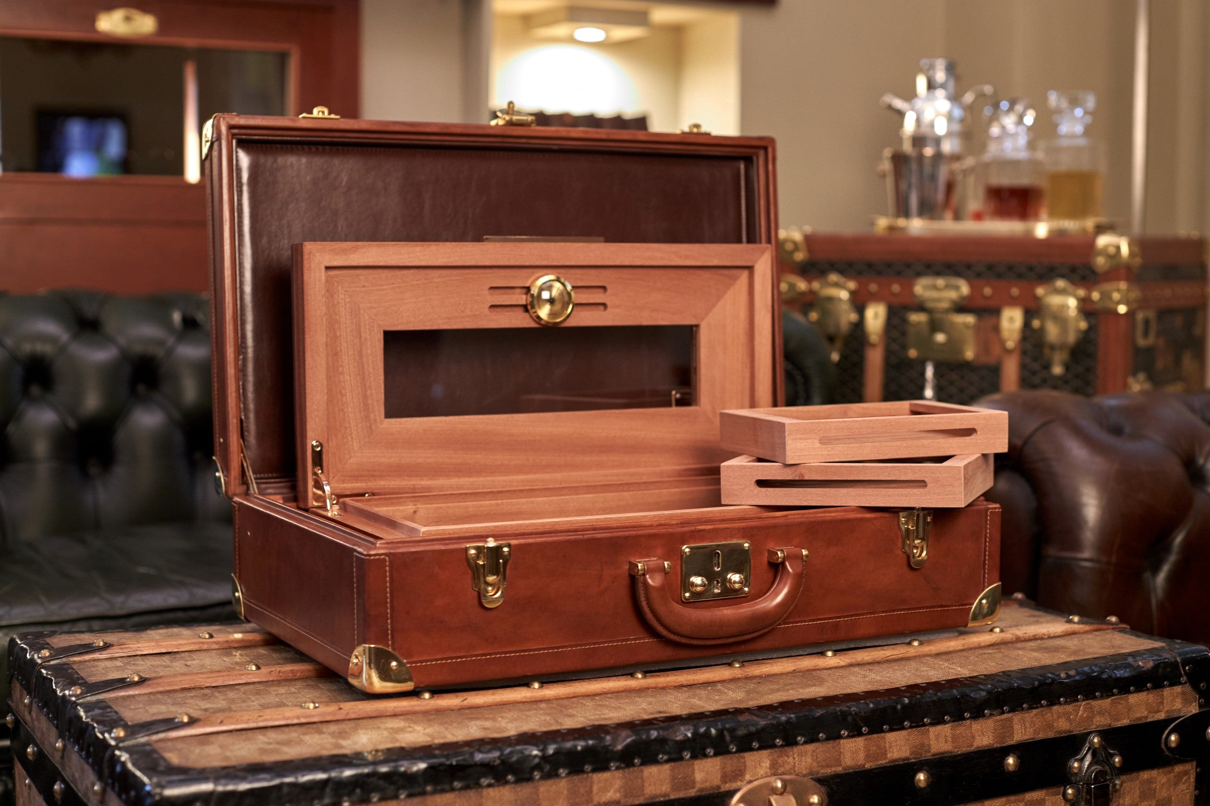 Bernardini Humidor Briefcase - Brown leather and Mahogany - N° 01/30