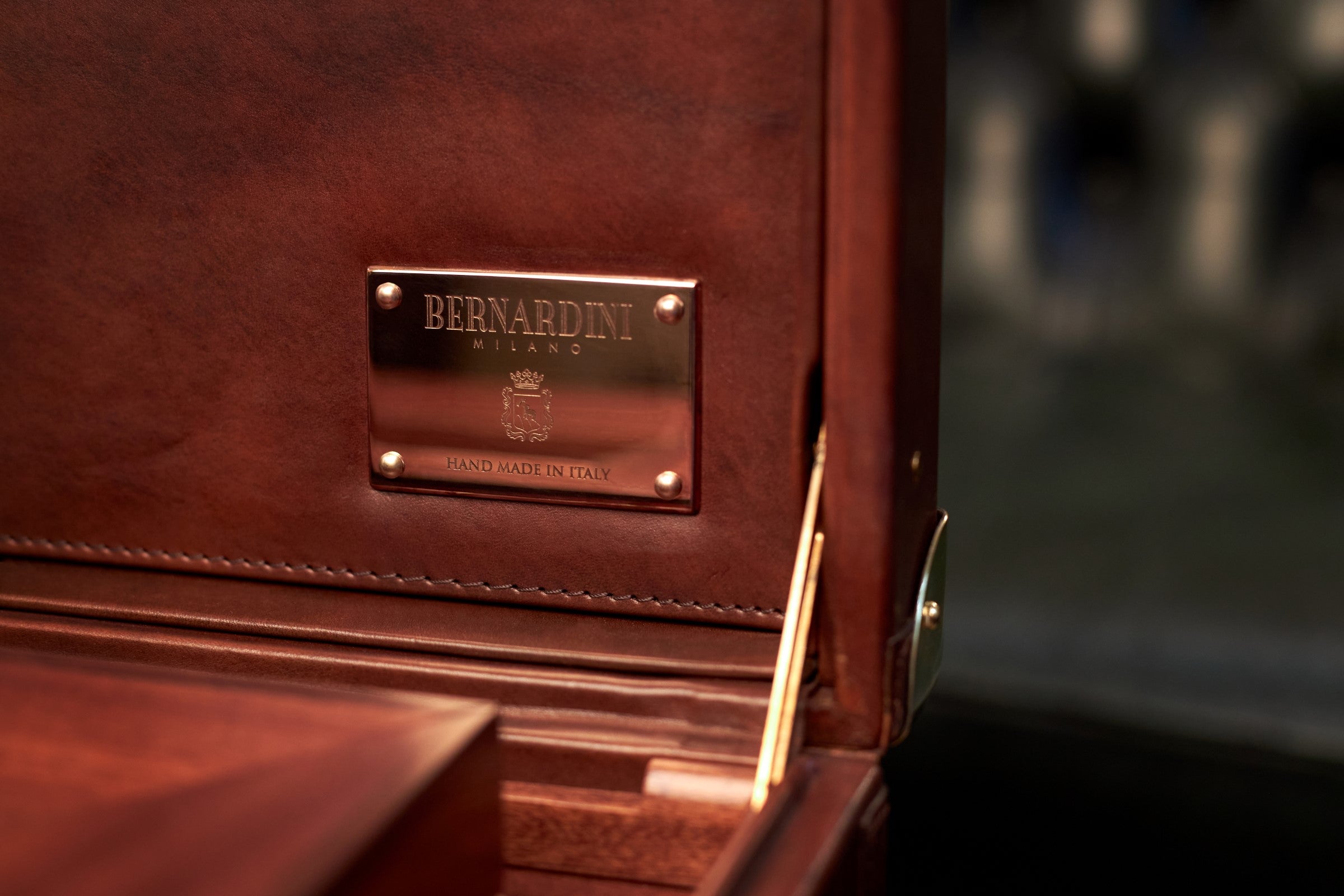 Bernardini Humidor Briefcase - Brown leather and Mahogany - N° 04/30