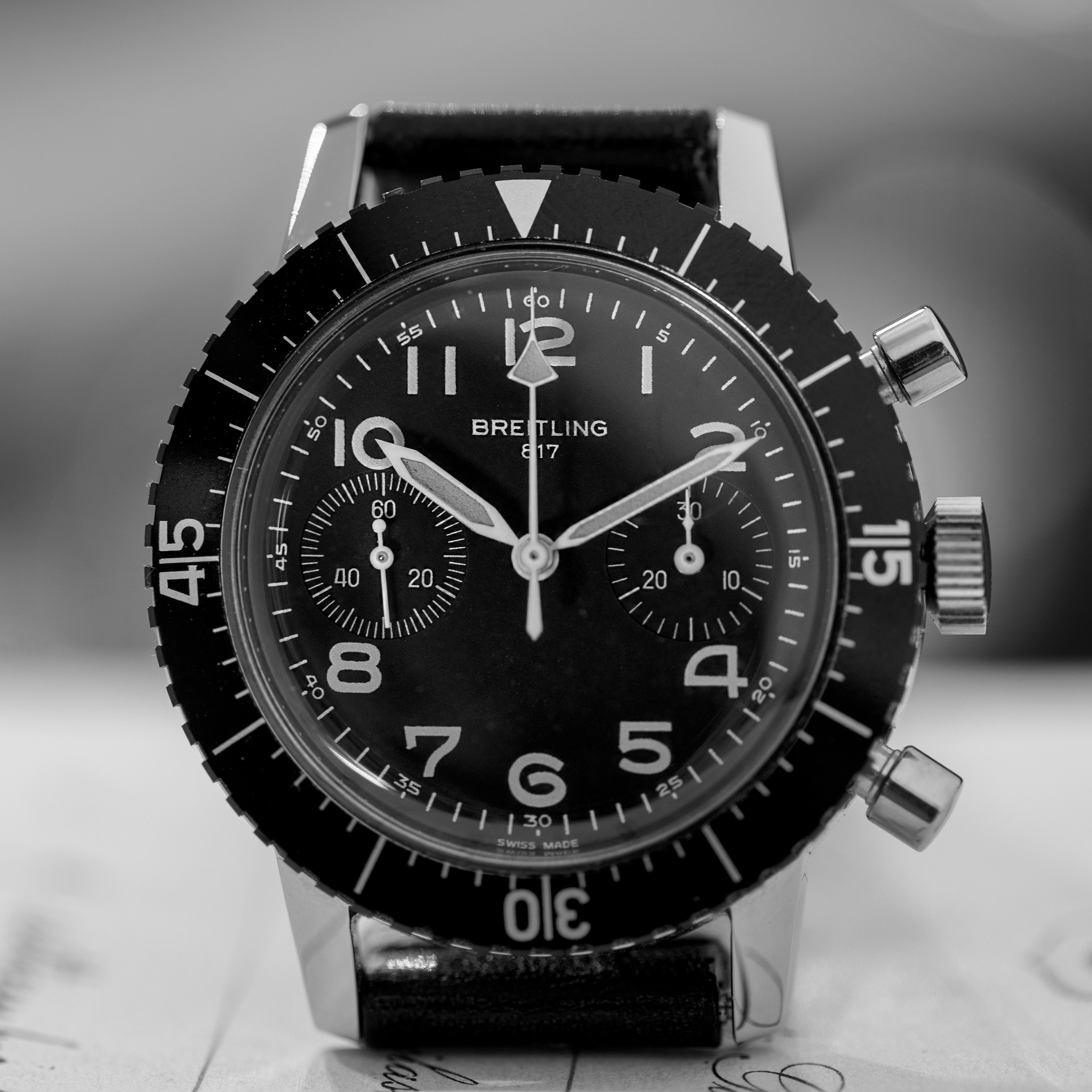 Breitling chronograph retailed for Italian Army