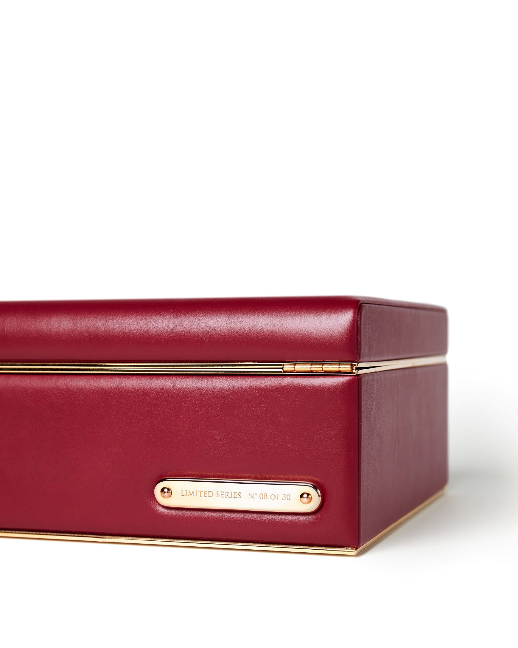 Bernardini Milano jewellery holder of red leather, yellow gold plated and silk - limited series target detail 