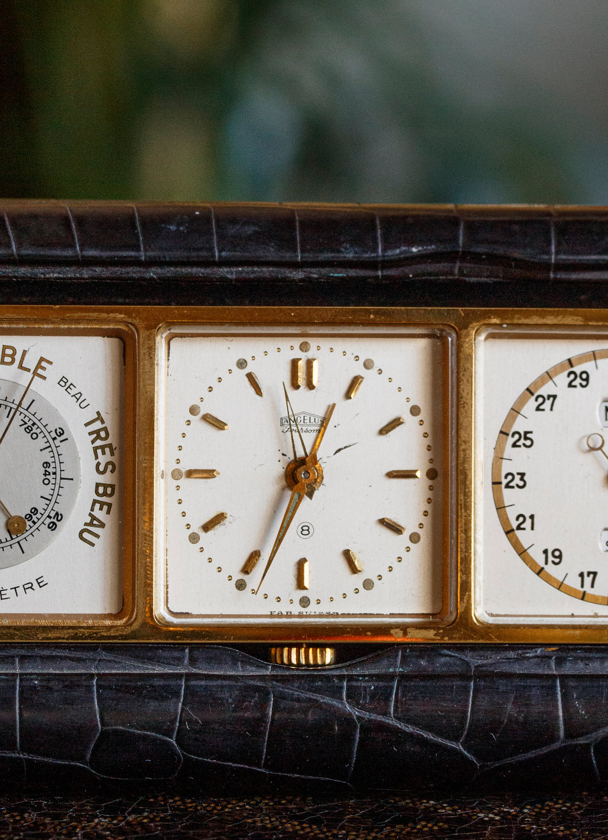 Orologio da viaggio modello Atos in ottone e coccodrillo - 1940 - &quot;Atos&quot; Croco and brass travel watch by Hermès