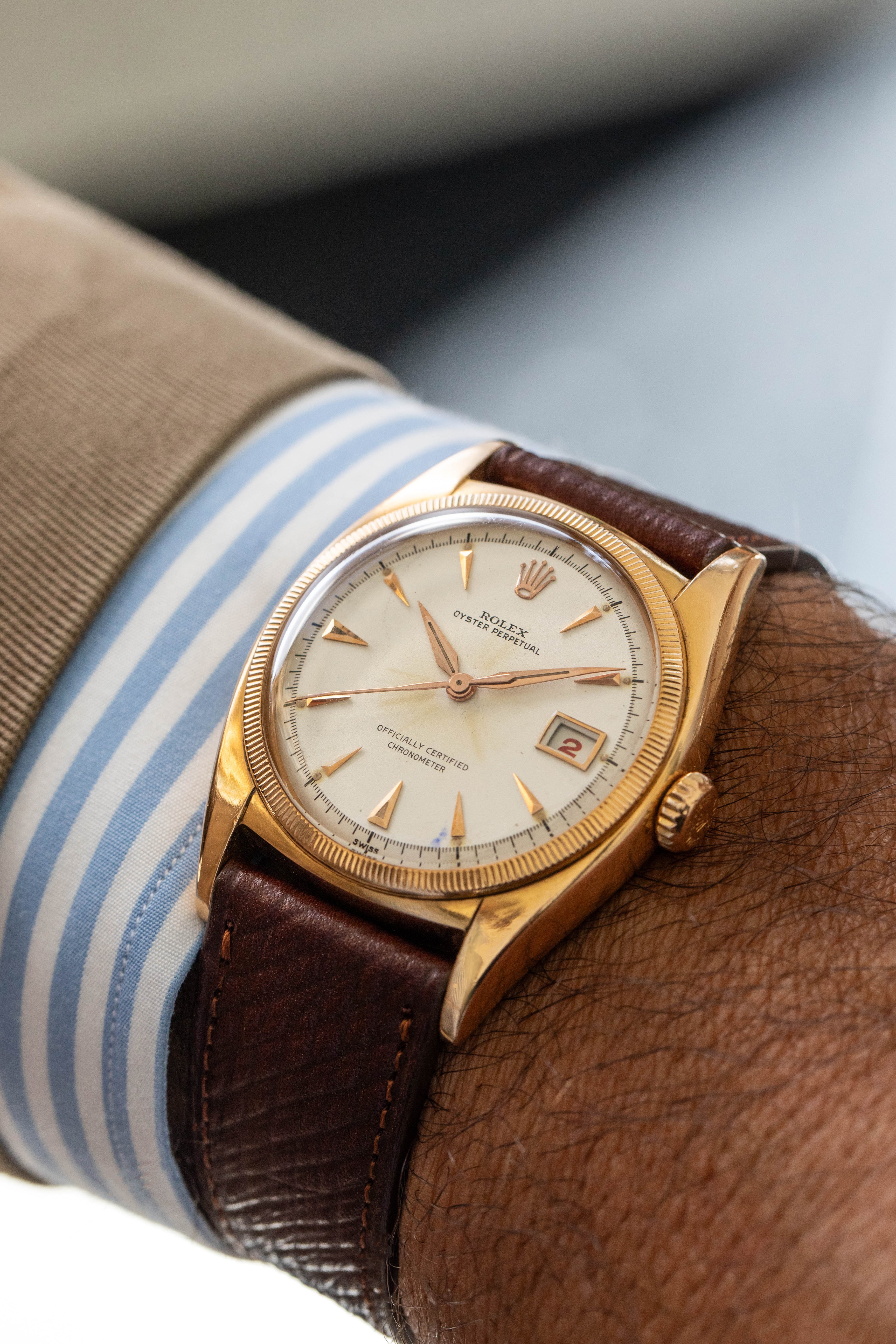 Rolex Ref. 6075 Datejust Ovettone in pink gold on the wrist