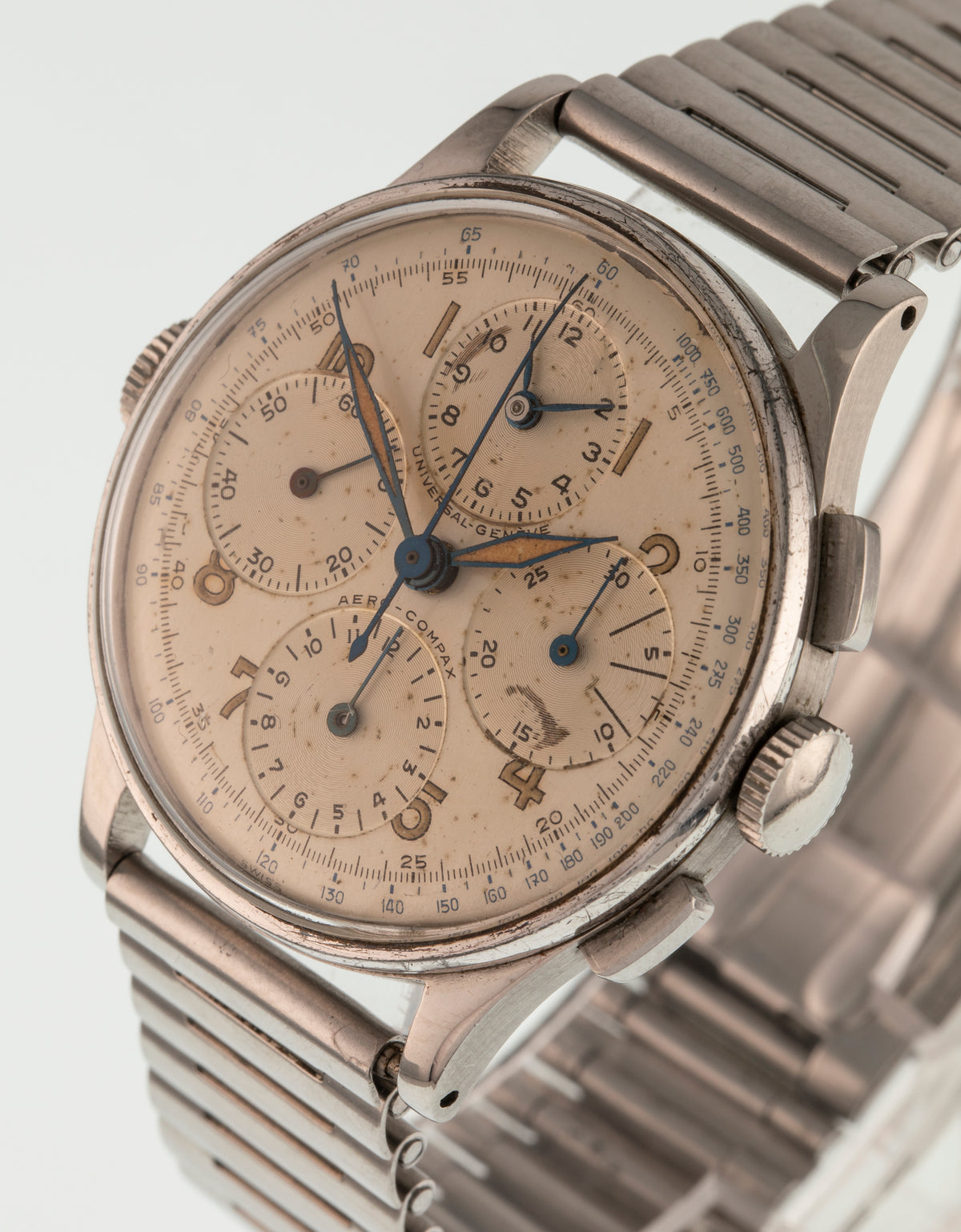 Universal Genève Aero Compax