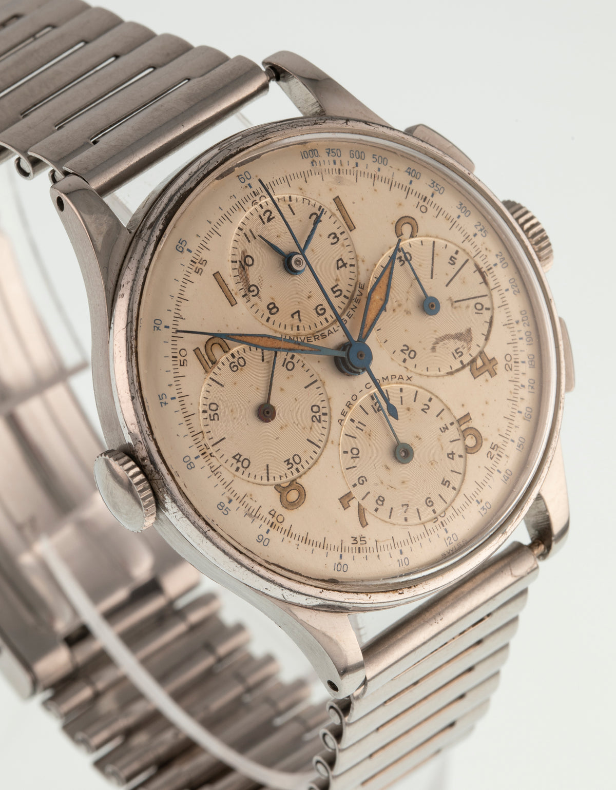 Universal Genève Aero Compax