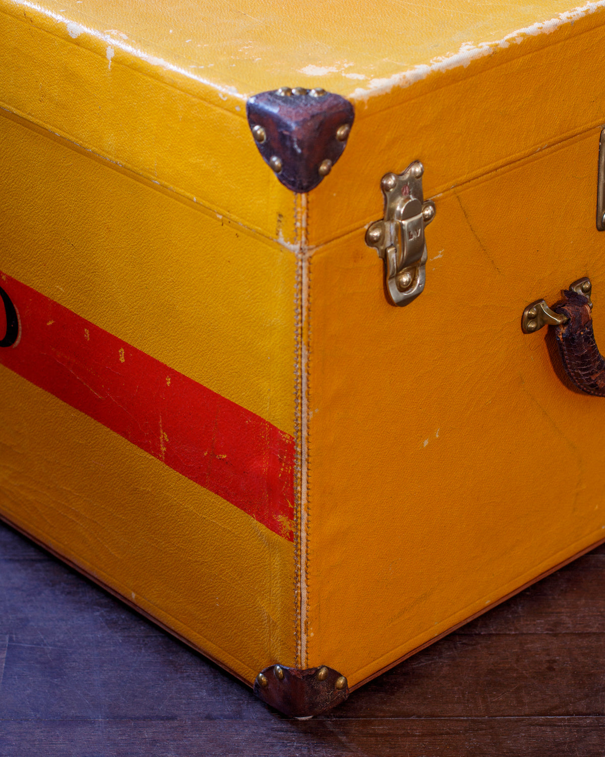 Louis Vuitton Vuittonite Cubique Trunk