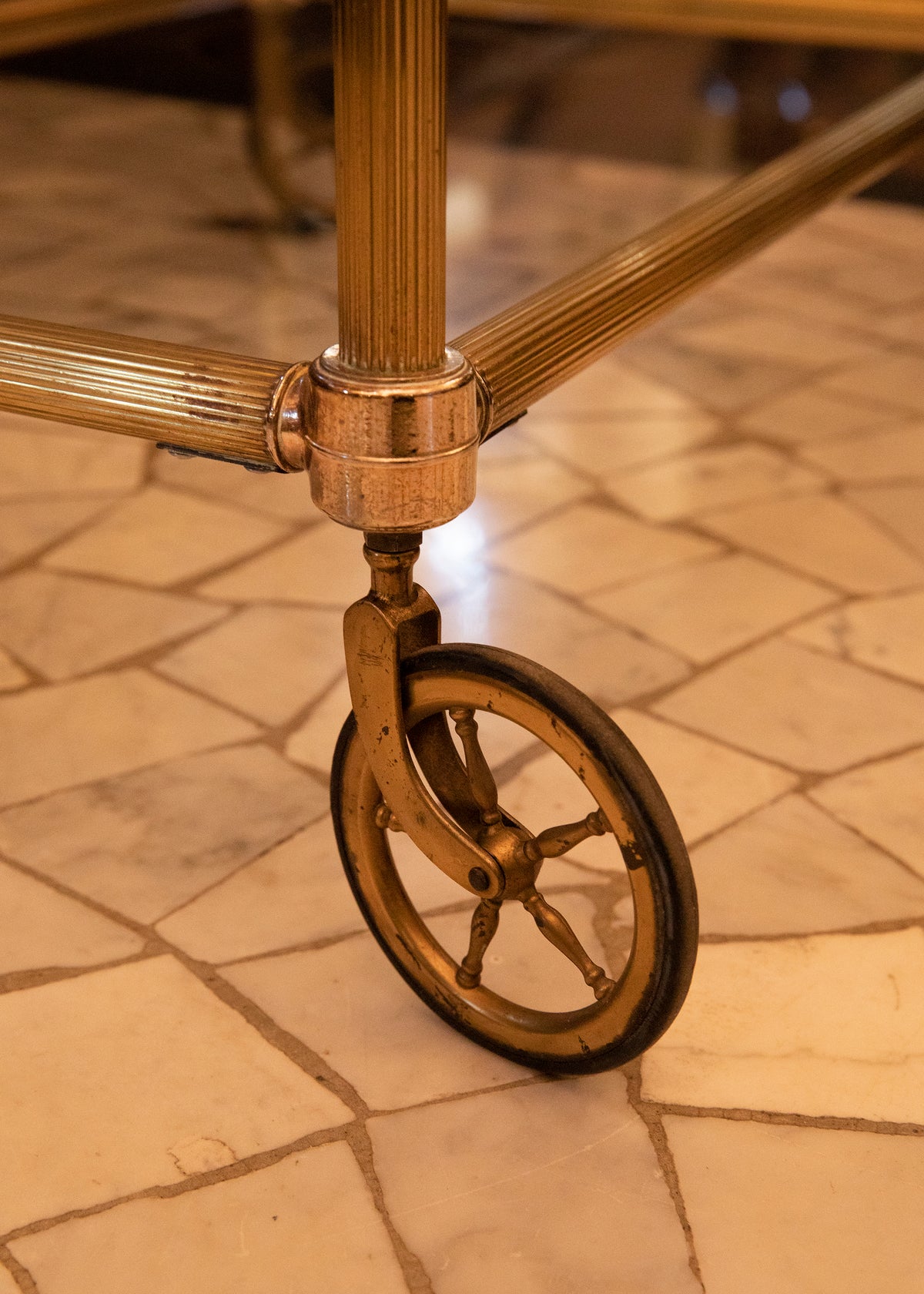 Carrello rettangolare in ottone dorato - 1970 - Gold Brass Rectangular bar cart